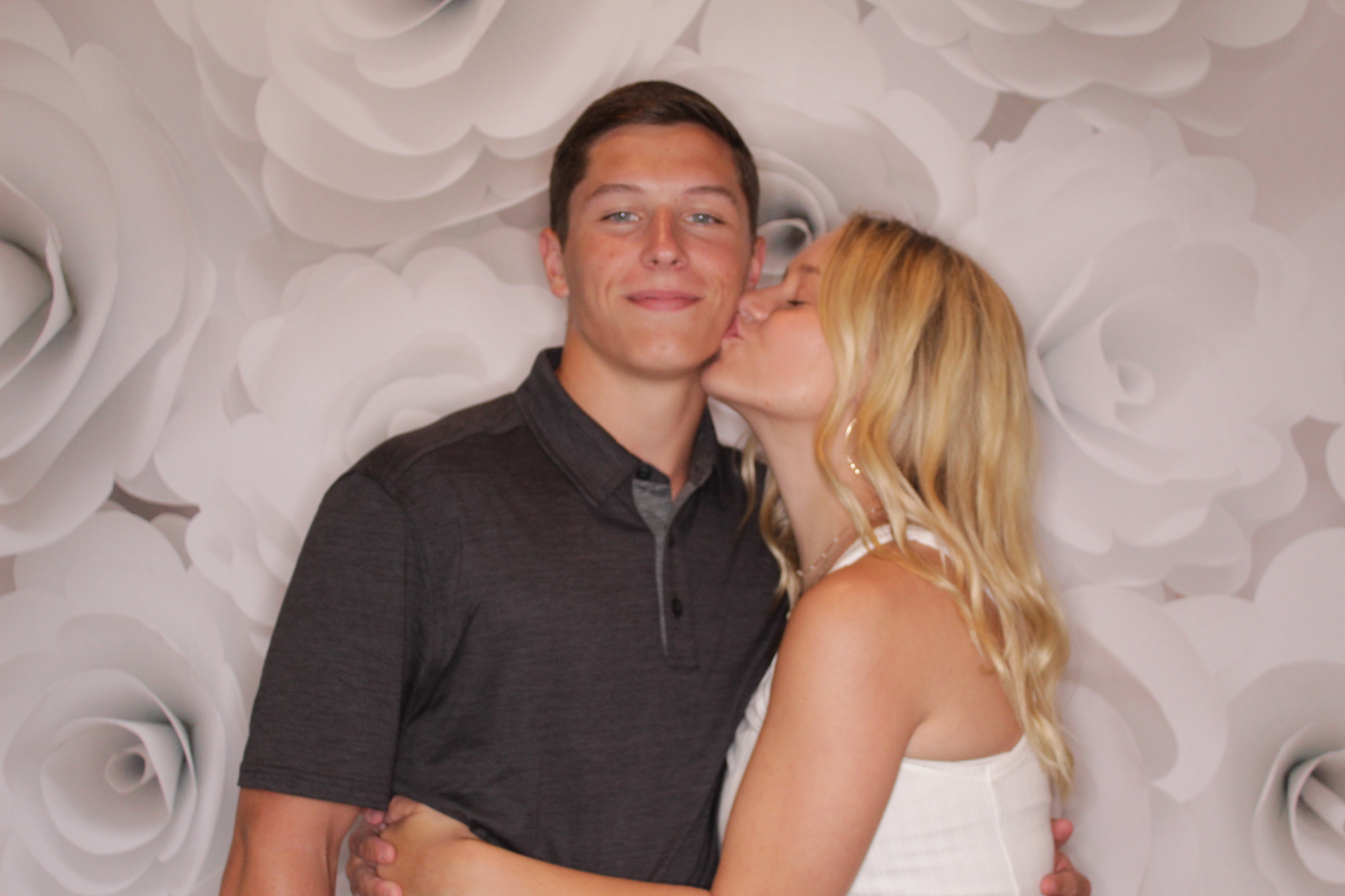 McKenzie & Ryan's Wedding | View more photos from the event at gallery.photoboothbillings.com/u/PhotoBoothBillings/McKenzie-Ryans-Wedding